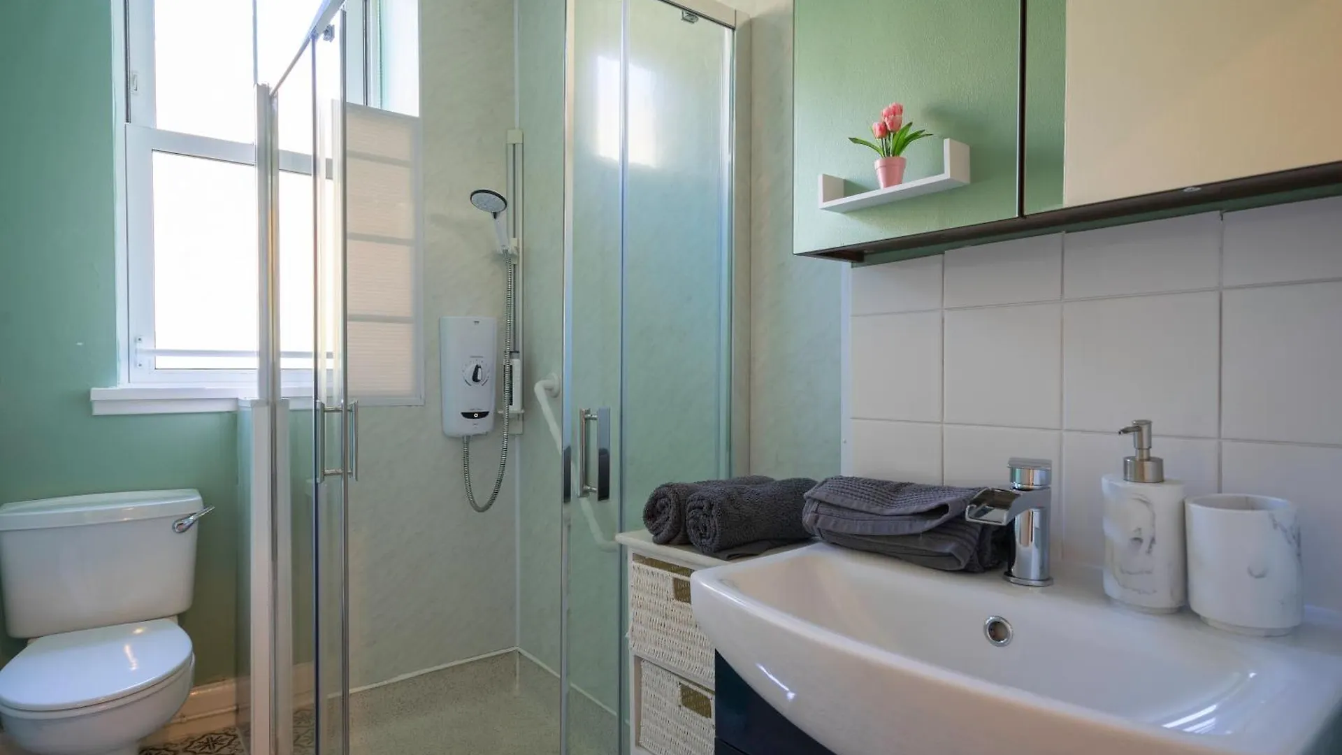 The Eden Apartment, Edinburgh City Center