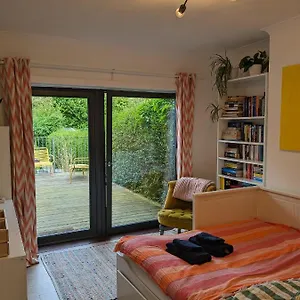  Séjour chez l'habitant Private With Terrace And Free Parking